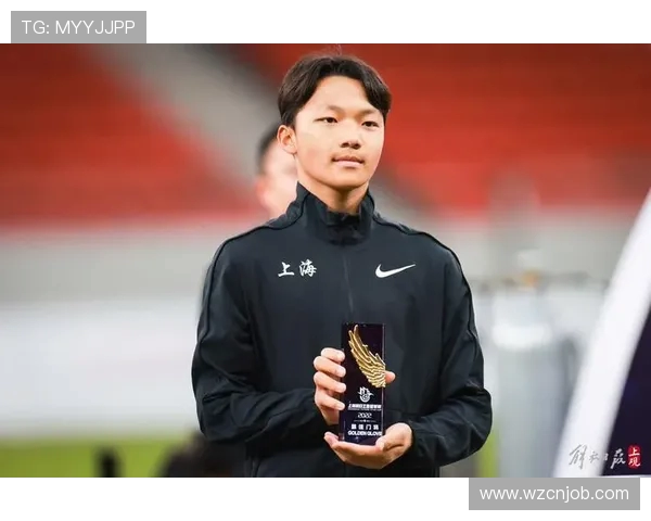 上海足球队意识探讨与发展路径分析助力球队崛起与未来展望