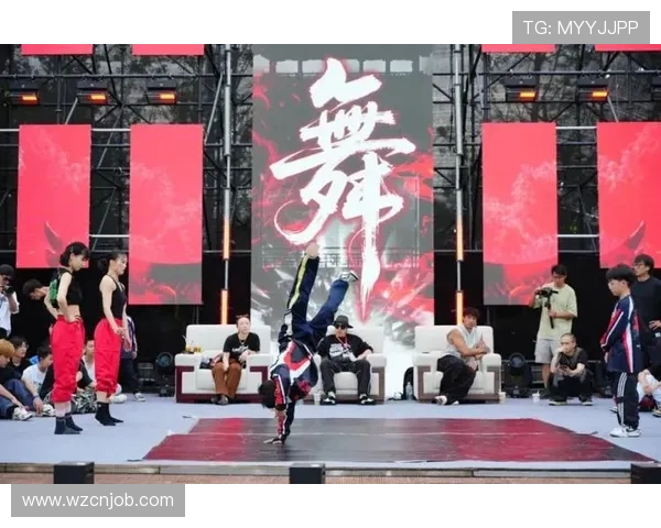 全国街舞大赛特别报道:北京飞盘队如何成功转型为街舞新秀 全国街舞大赛特别报道:北京飞盘队如何成功转型为街舞新秀